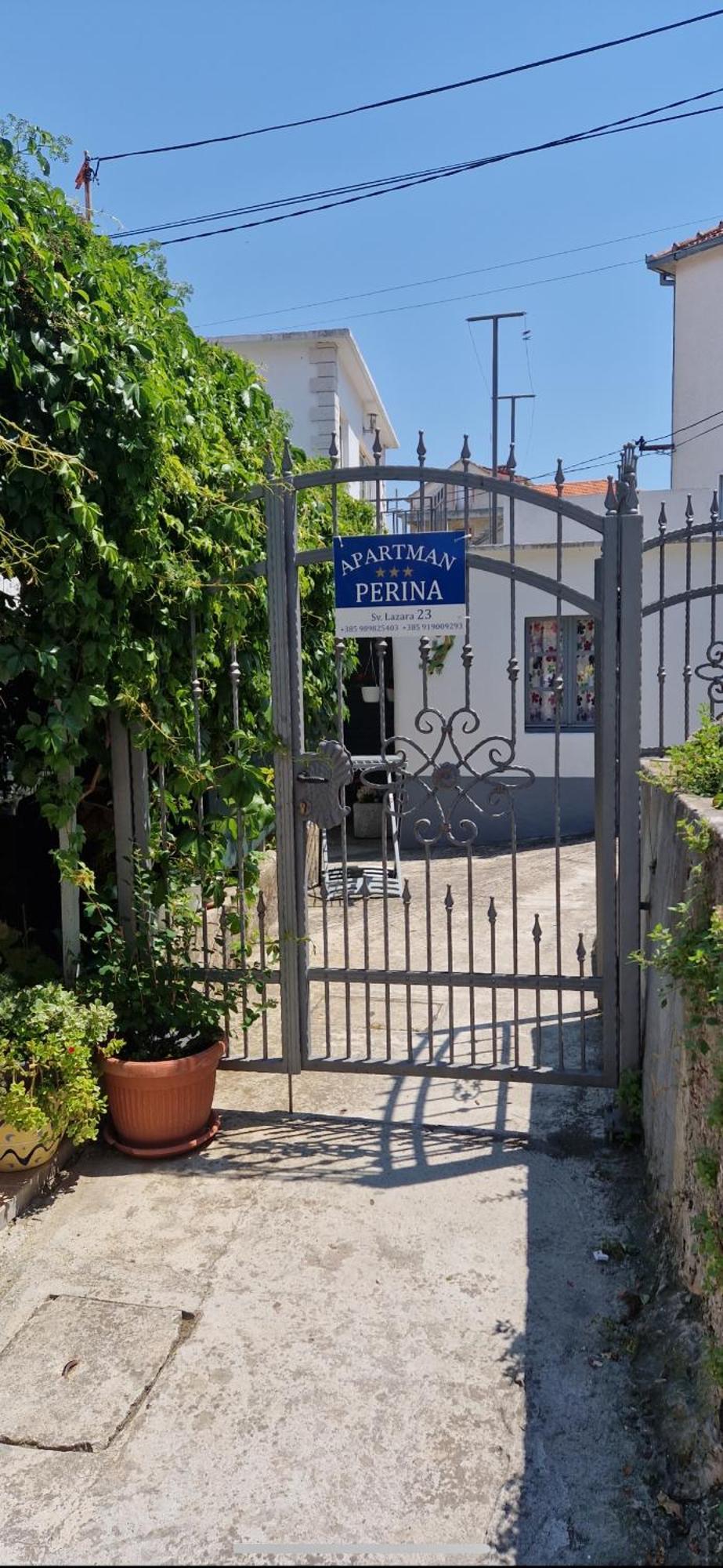 Apartman Perina Trogir Exterior foto